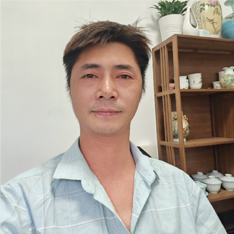 程玉新（國瓷紅葉畫院高級(jí)畫師）